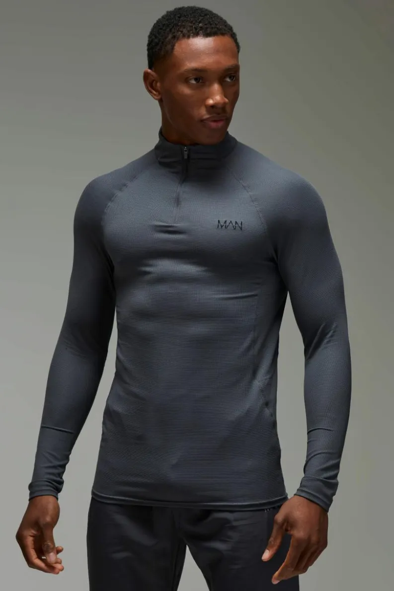 Hot boohooMAN Man Active Waffle Texture Muscle Fit 1/4 Zip charcoal