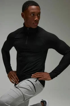 Discount boohooMAN Man Active Waffle Texture Muscle Fit 1/4 Zip black