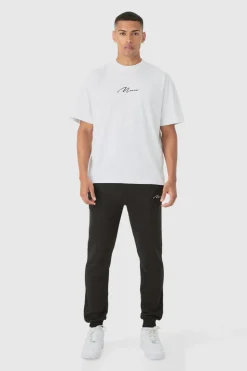 Best boohooMAN Man Signature Regular Fit Jogger black