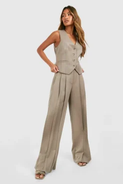 Cheap boohoo Mock Horn Fitted Waistcoat taupe