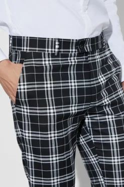 Flash Sale boohooMAN Mono Tartan Cropped Smart Trouser black