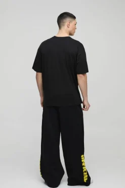 Best boohooMAN Oversized Access Denied Slogan Graphic T-Shirt black