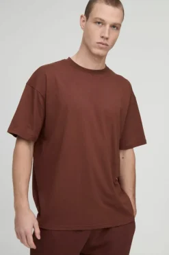 Discount boohooMAN Oversized Basic Crew Neck T-shirt chocolate