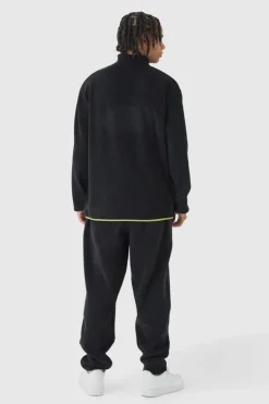 Online boohooMAN Oversized Belted Polar Fleece Jogger black