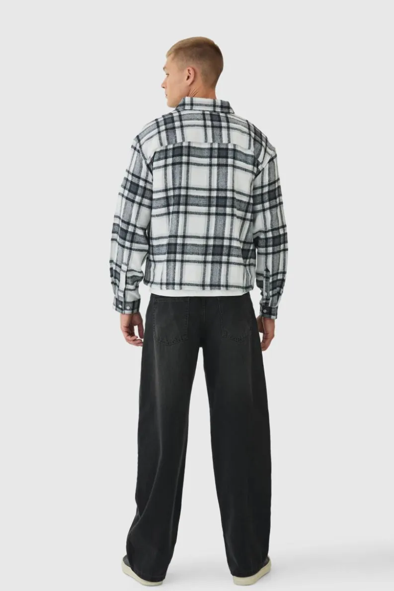 New boohooMAN Oversized Boxy Check Long Sleeve Shirt light grey