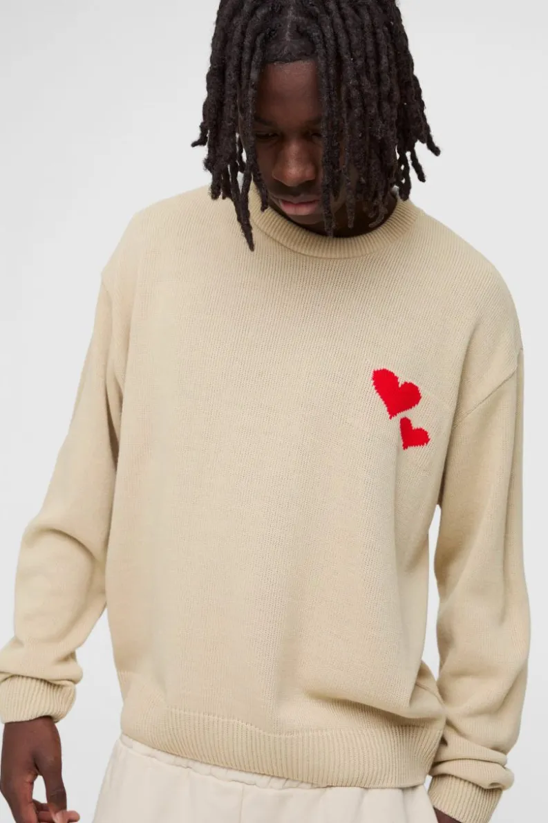 Flash Sale boohooMAN Oversized Boxy Heart Embroidered Knitted Jumper stone