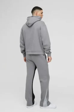 Store boohooMAN Oversized Boxy Paint Splatter Gusset Hooded Tracksuit charcoal
