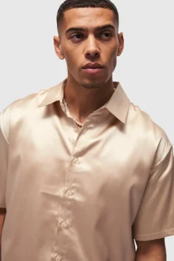 Outlet boohooMAN Oversized Boxy Satin Short Sleeve Shirt cream
