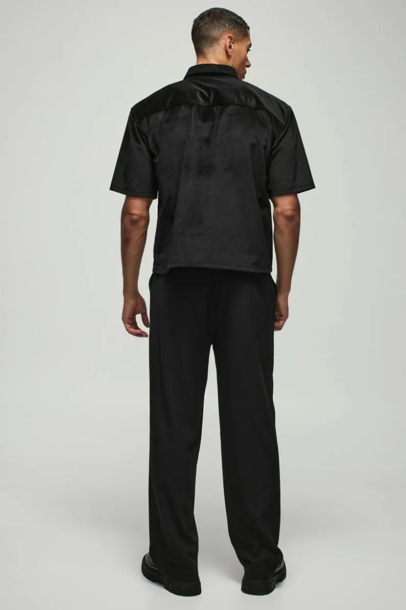 Discount boohooMAN Oversized Boxy Short Sleeve Velour Shirt black