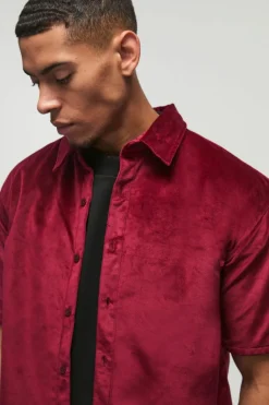 Hot boohooMAN Oversized Boxy Short Sleeve Velour Shirt red