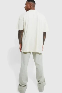 Sale boohooMAN Oversized Chicago Print T-shirt sand