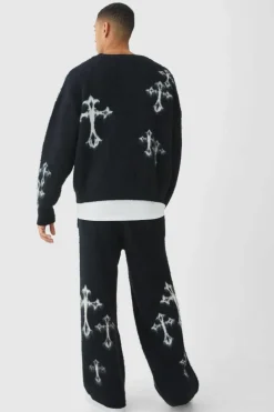 Sale boohooMAN Oversized Eyelash Knit Cross Graphic Jumper black