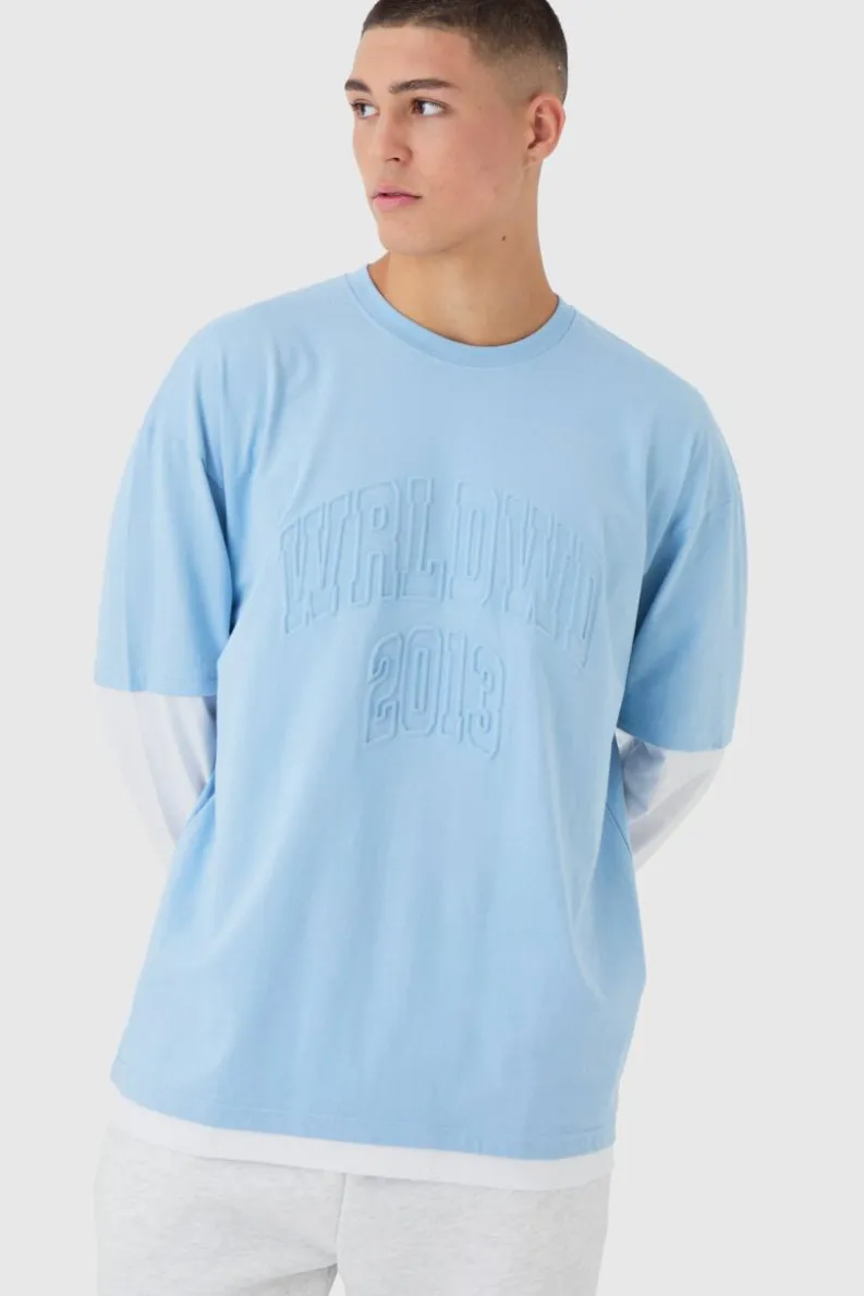 Online boohooMAN Oversized Faux Layer Varsity Embossed T-Shirt blue
