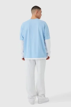 Online boohooMAN Oversized Faux Layer Varsity Embossed T-Shirt blue