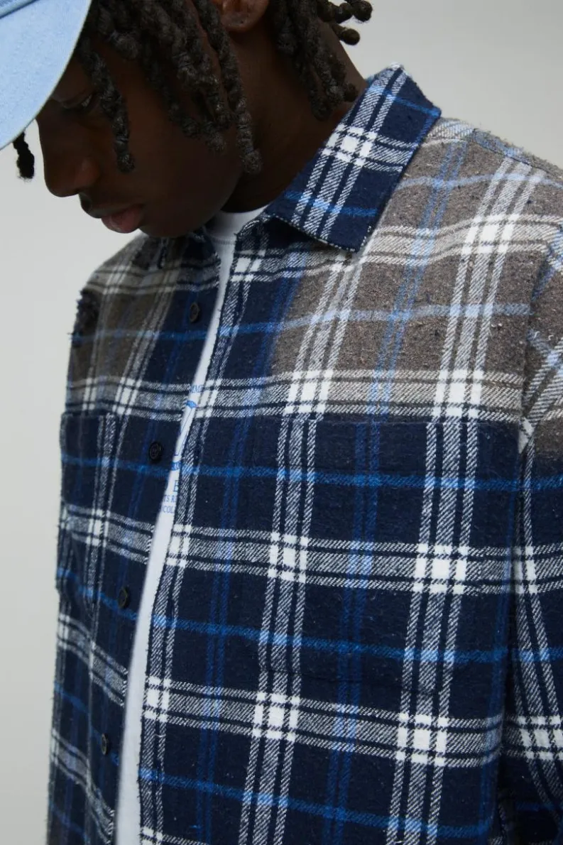 Store boohooMAN Oversized Flannel Check Distressed Collared Shirt blue