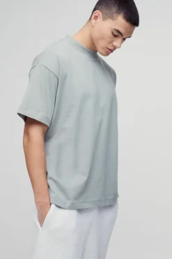 New boohooMAN Oversized Heavy Extended Jacquard Neck T-shirt olive