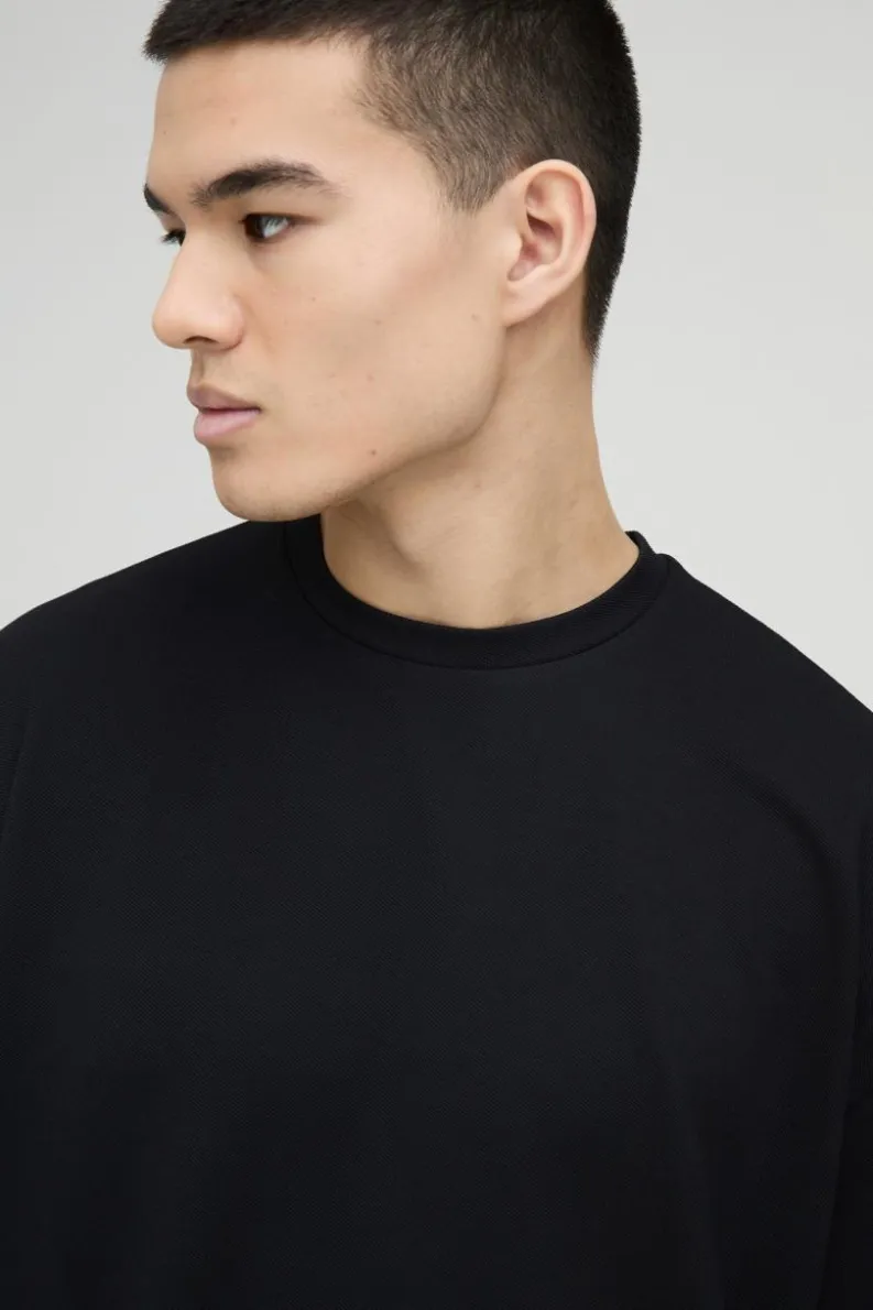 Online boohooMAN Oversized Jersey Twill Extra Boxy Half Sleeve T-shirt black