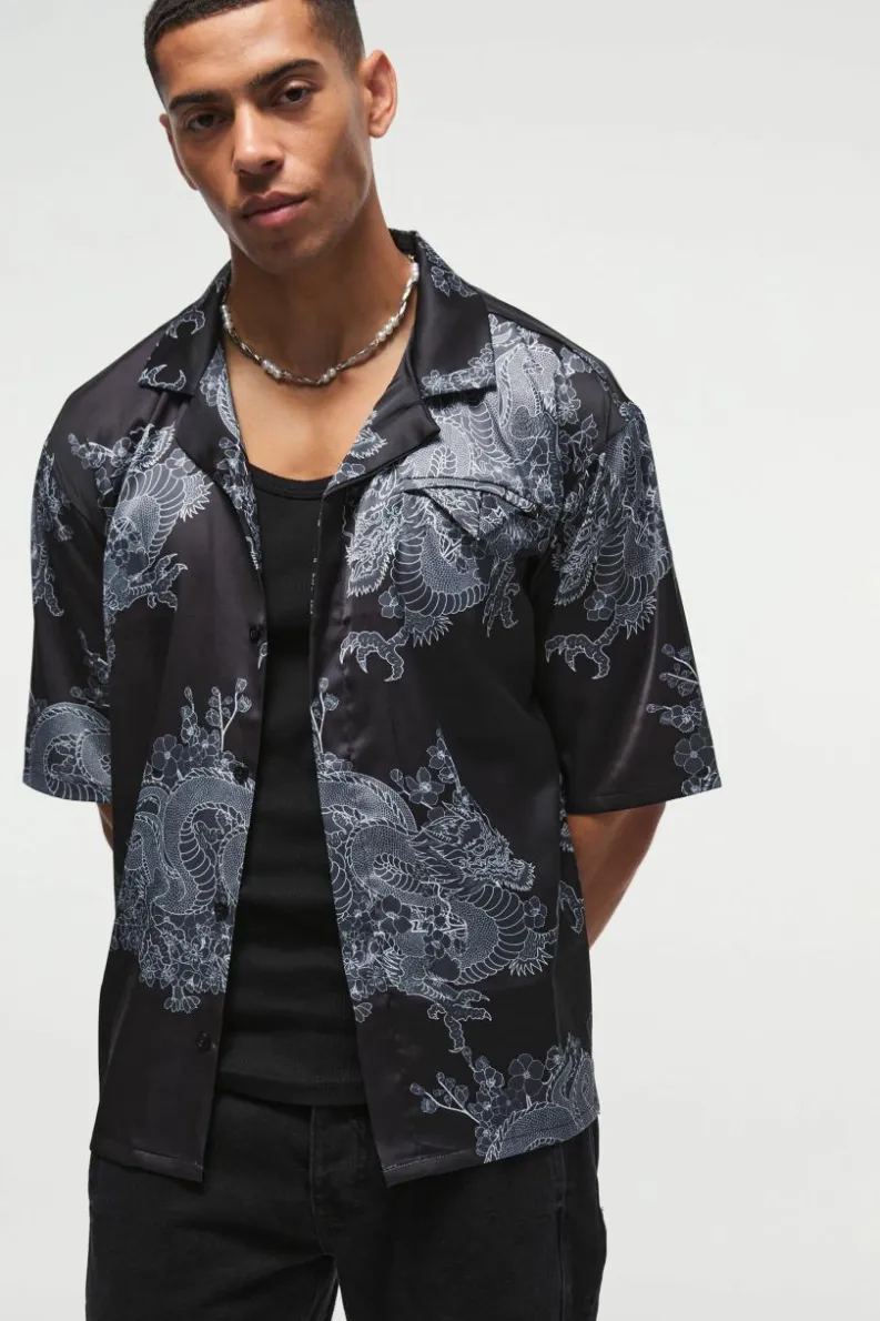Best boohooMAN Oversized Printed Satin Revere Triangle Pocket Shirt black