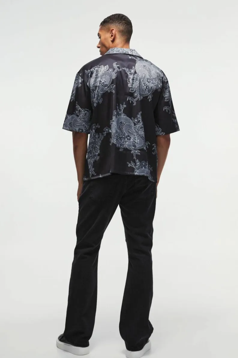 Best boohooMAN Oversized Printed Satin Revere Triangle Pocket Shirt black