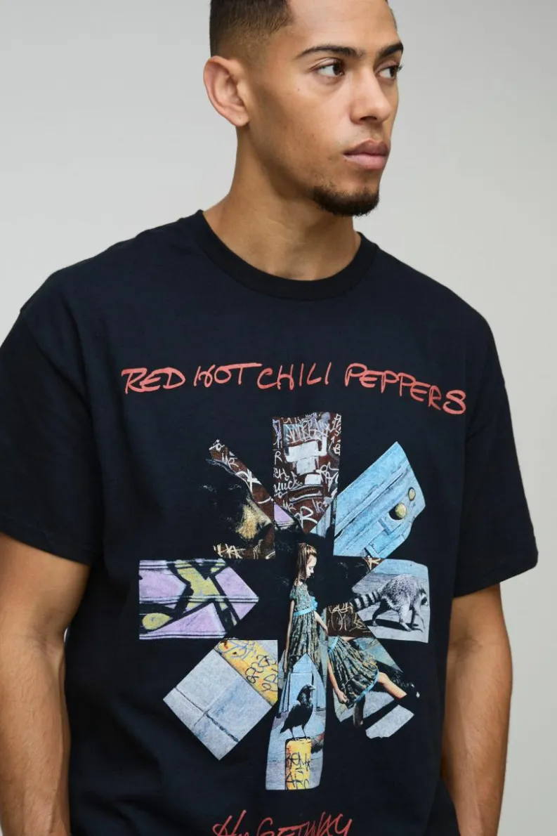Online boohooMAN Oversized Red Hot Chili Peppers License Print T-Shirt black