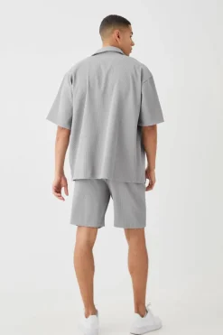Fashion boohooMAN Oversized Short Sleeve Pleated Shirt And Short Set grey