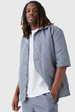 Online boohooMAN Oversized Short Sleeve Quilted Shirt grey