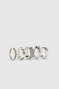 Clearance boohooMAN 5 Pack Skull Embossed Rings silver