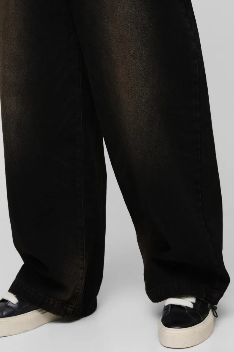 Cheap boohooMAN Parachute Baggy Jeans washed black