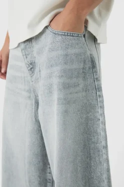 Fashion boohooMAN Parachute Baggy Washed Jeans ice grey