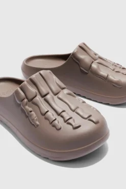 Sale boohooMAN Perforated Skeleton Moulded Mule brown