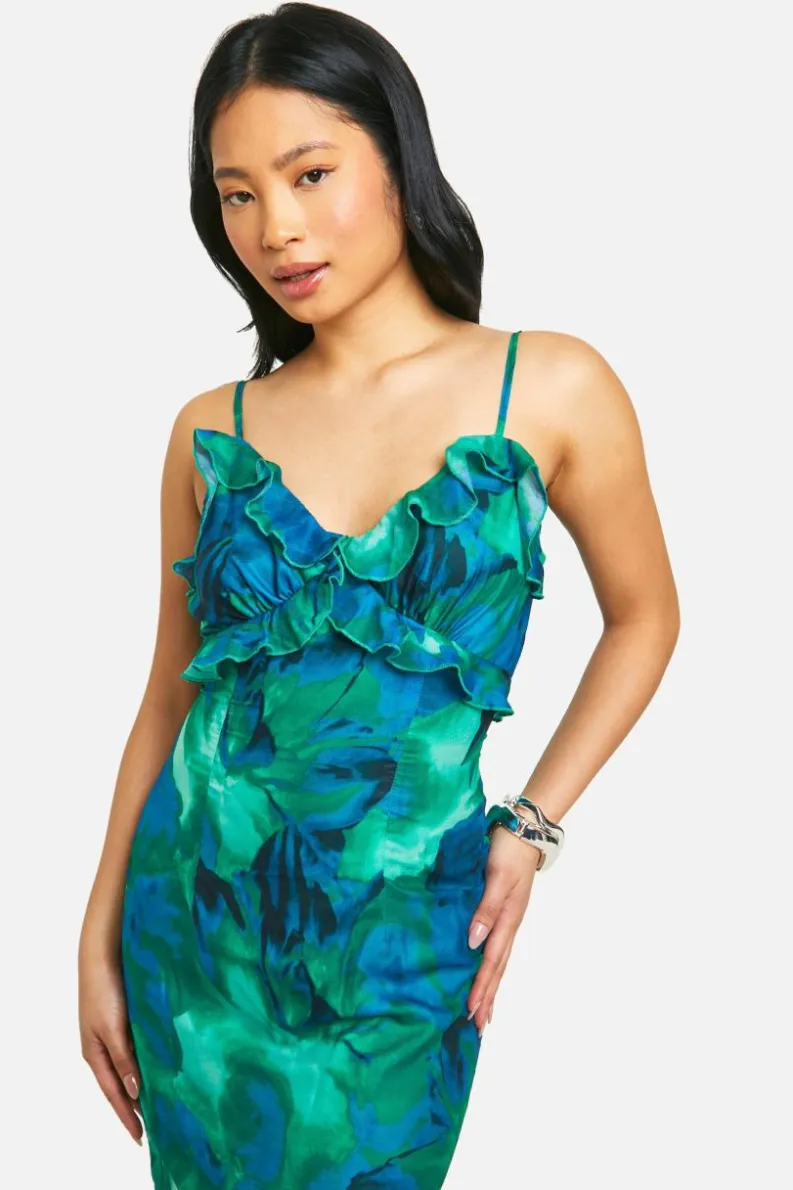 Hot boohoo Petite Abstract Floral Ruffle Maxi Dress green