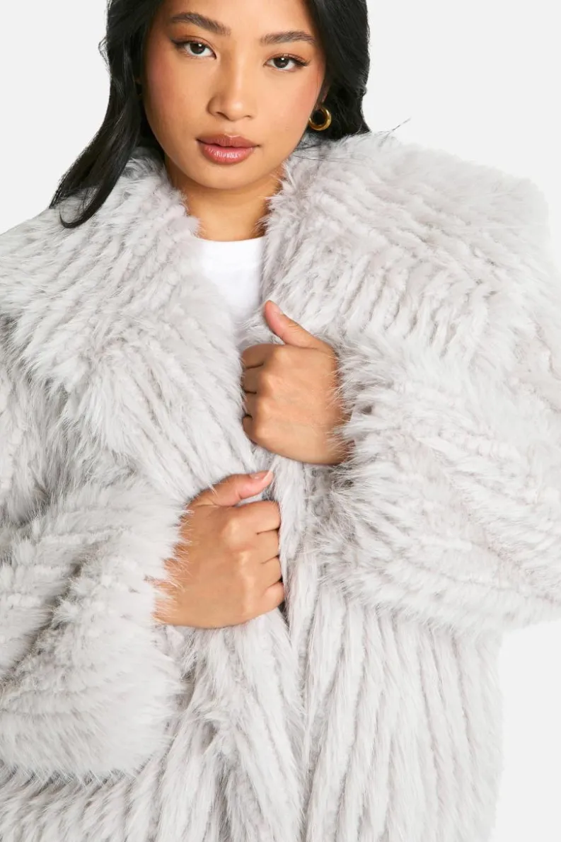 New boohoo Petite Oversized Collared Faux Fur Jacket grey