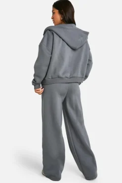 Store boohoo Petite 3 Piece Straight Leg Jogger Tracksuit charcoal
