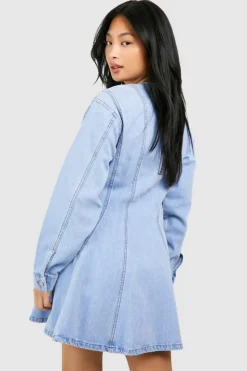 Store boohoo Petite Seam Detail Denim Skater Dress blue