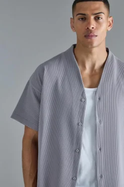 Flash Sale boohooMAN Pleated Boxy Short Sleeve Collarless Shirt grey