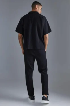 Discount boohooMAN Pleated Boxy Zip Through Collared Short Sleeve Shirt black