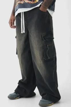 Online boohooMAN Plus Baggy Rigid Cargo Jeans brown
