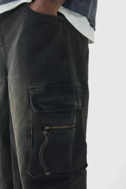 Online boohooMAN Plus Baggy Rigid Cargo Jeans brown