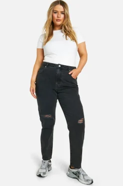 Discount boohoo Plus Basics High Waisted Ripped Mom Jeans washed black