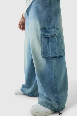 Cheap boohooMAN Plus Denim Cargo Parachute Jeans antique blue