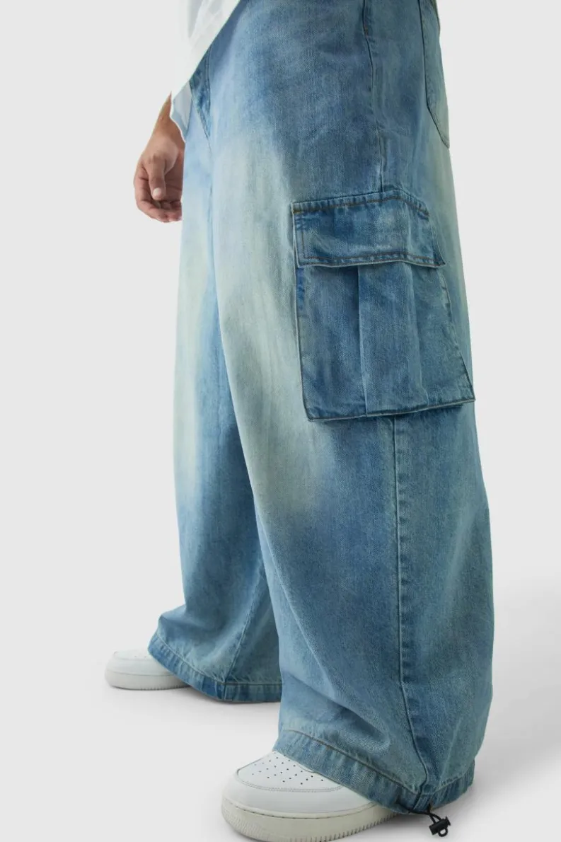 Cheap boohooMAN Plus Denim Cargo Parachute Jeans antique blue