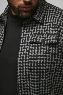 Fashion boohooMAN Plus Dogtooth Jacquard Zip Through Overshirt charcoal