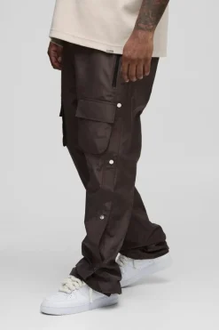 Cheap boohooMAN Plus Elasticated Waist Slim Flare Stacked Cargo Trousers chocolate