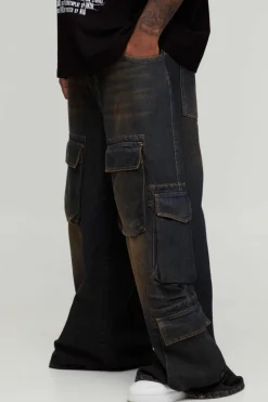Store boohooMAN Plus Extreme Baggy Tined Multi Pocket Cargo Jeans petrol