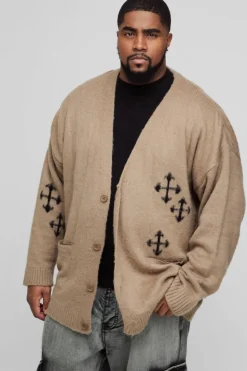 Sale boohooMAN Plus Fluffy Knit Gothic Cross Applique Cardigan taupe