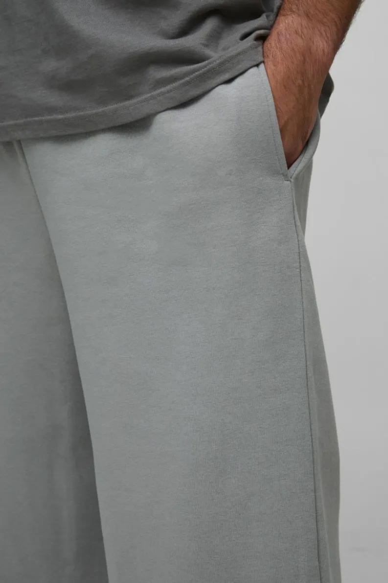 Cheap boohooMAN Plus 330GSM Basic Extreme Wide Leg Jogger dark grey