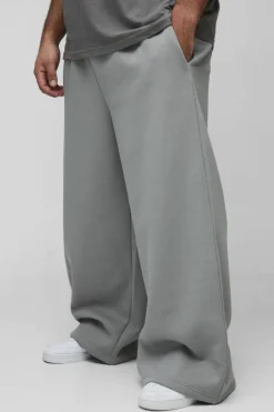 Store boohooMAN Plus 330GSM Basic Straight Fit Jogger dark grey