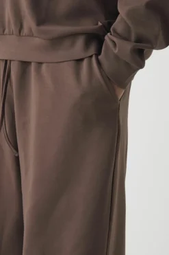 Hot boohooMAN Plus Interlock Smart Wide Leg Trousers chocolate