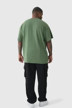Store boohooMAN Plus Korn License Print T-shirt In green