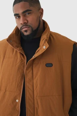 Fashion boohooMAN Plus Man Ripstop Funnel Neck Puffer Gilet In tan
